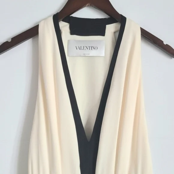 Valentino Two-Tone Ruched Waist Gown, Ivory | Black, Size 6, NWT - Picture 6 of 16